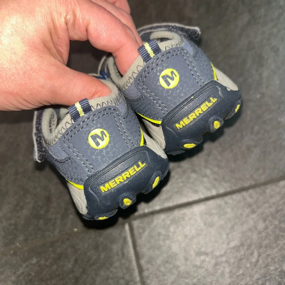 Toddler Boy Merrell Sport Sandals size 7 - Picture 6 of 9
